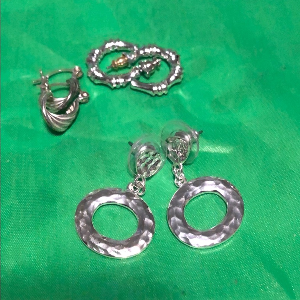 Used sets of earrings